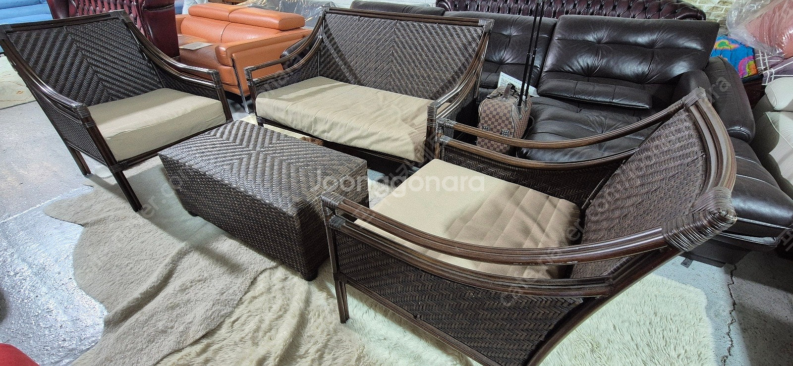 *판매* 라탄 야외용 2인+1인+1인+테이블 풀세트 소파48만원서울 경기 (근거리) 무료배송 그 외 배송 가능...--3